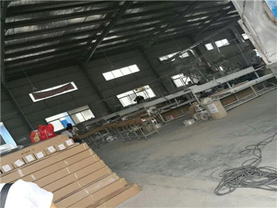 生產(chǎn)車(chē)間